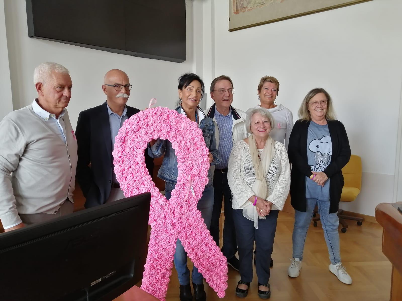 Copertina per «Monfalcone sensibile alla prevenzione», tutte le iniziative per il mese rosa